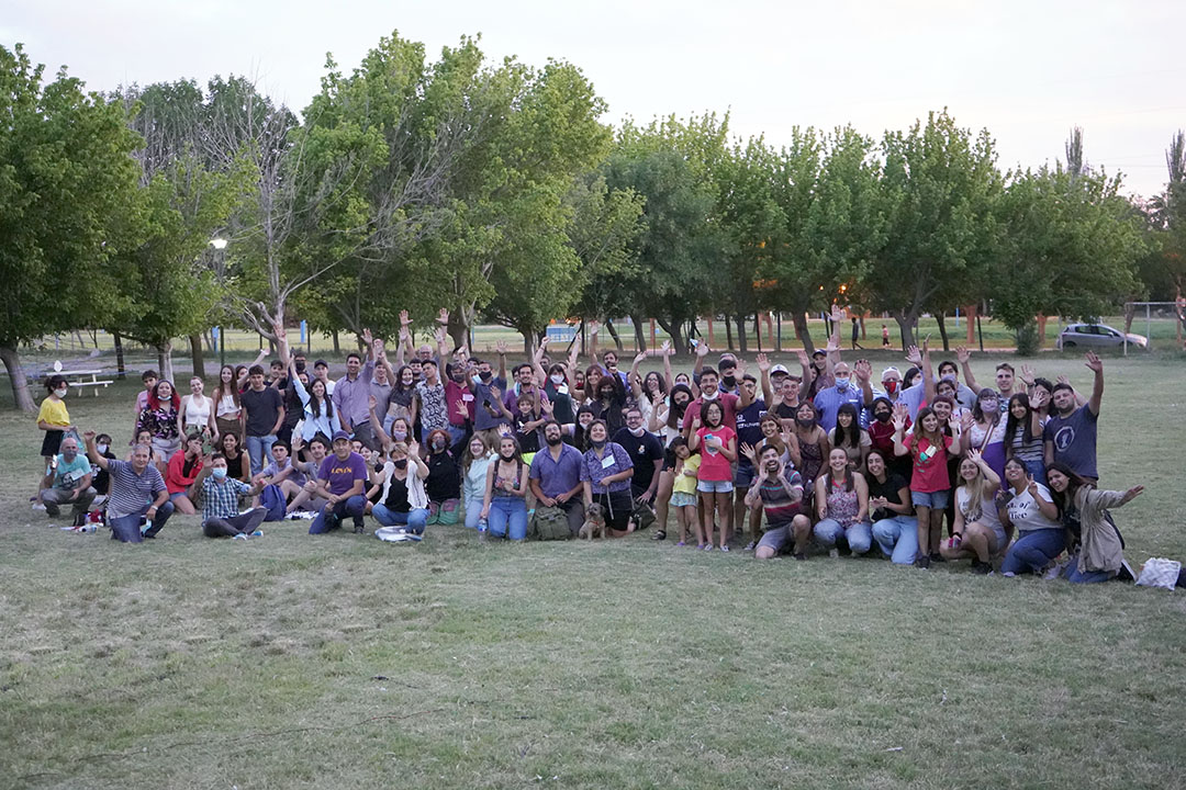 DOCENTES Y ESTUDIANTES DE COMUNICACIÓN FESTEJARON EL ENCUENTRO